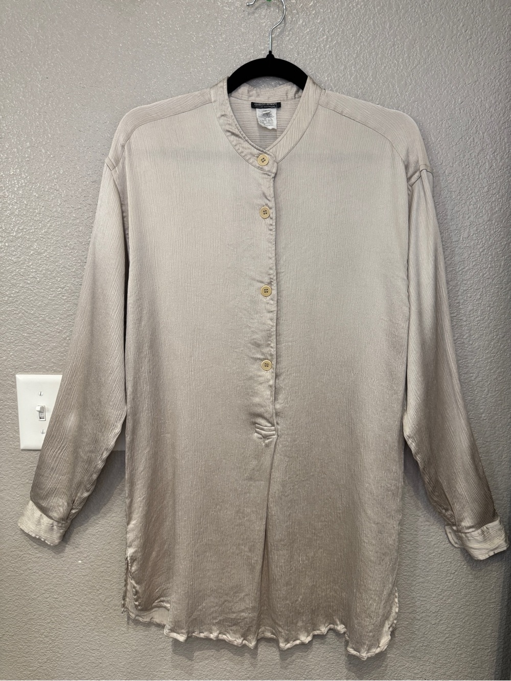 Giorgio Armani Le Collezioni 100% Silk Textured Blouse Champagne Made in Italy